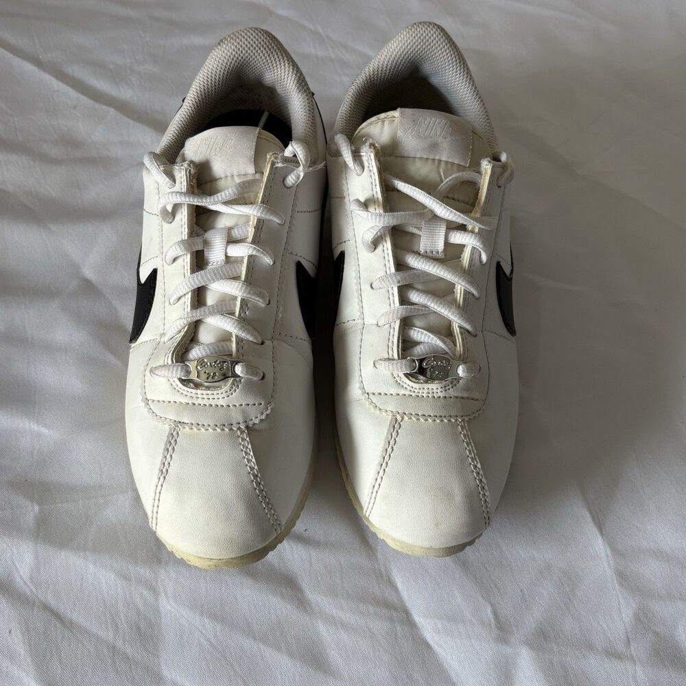 Nike Cortez 72 Classic Youth Size 6 White/Black Leather Sneakers
